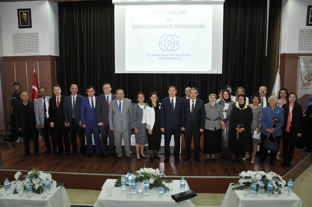 Selçuk’ta “İnsan Hakları ve Ombudsmanlık” konferansı yapıldı