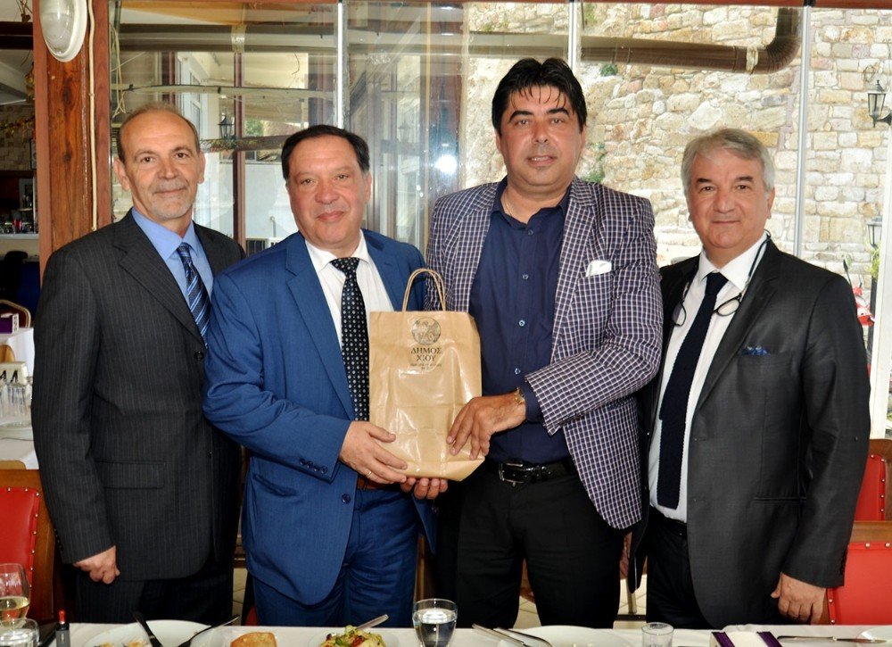 Foça Belediye Başkanı Demirağ: “Keşke balıklar kadar vizesiz gidip gelebilsek”