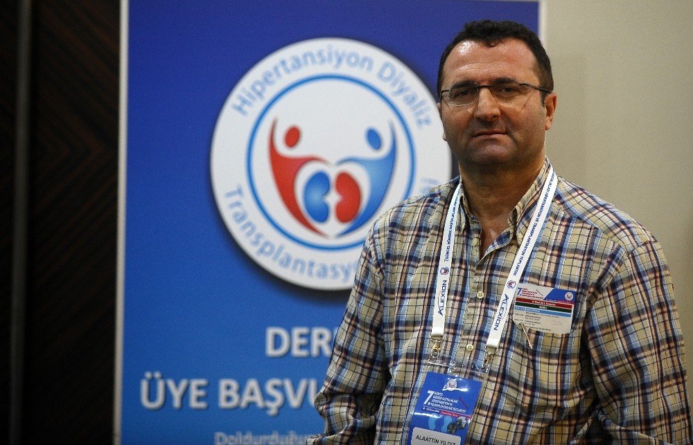 Prof. Dr. Ünsal: "Tansiyon yüksekliği olan böbrek hastaları tuzu azaltmalı”
