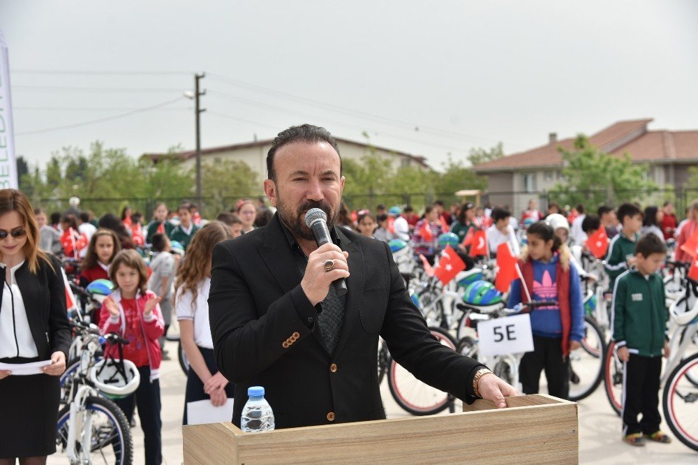 İzmit’te 70 bin bisiklet dağıtıldı