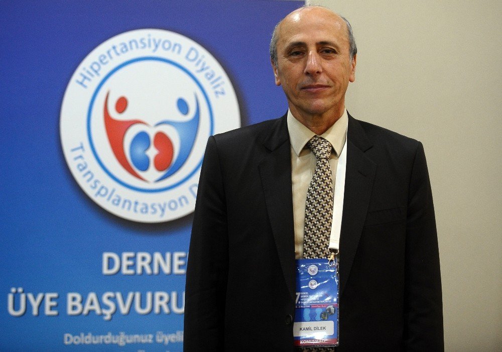 Prof. Dr. Ünsal: "Tansiyon yüksekliği olan böbrek hastaları tuzu azaltmalı”