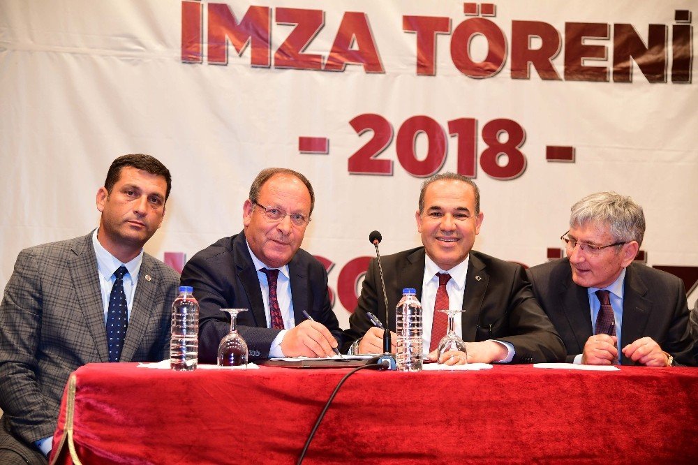 Adana Büyükşehir Belediyesi’nde toplu sözleşme imzalandı