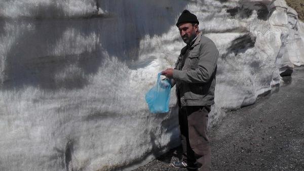Nisan sonunda Kurtik Dağı'nda kar kalınlığı 2 metre