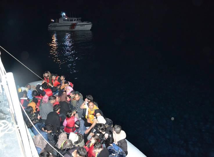 Sahil Güvenlik ekipleri 59 göçmeni kurtardı