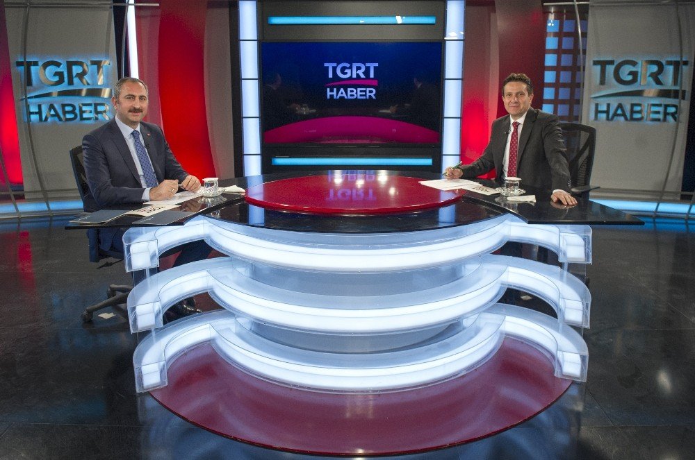 Adalet Bakanı Gül, seçim pusulasını TGRT Haber’de gösterdi