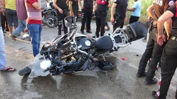 Limon hırsızlarını kovalayan motosikletli polisler kaza yaptı: 2 yaralı