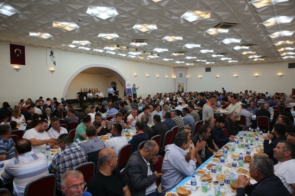 Bartın Belediyesi’nin iftar buluşmaları sürüyor