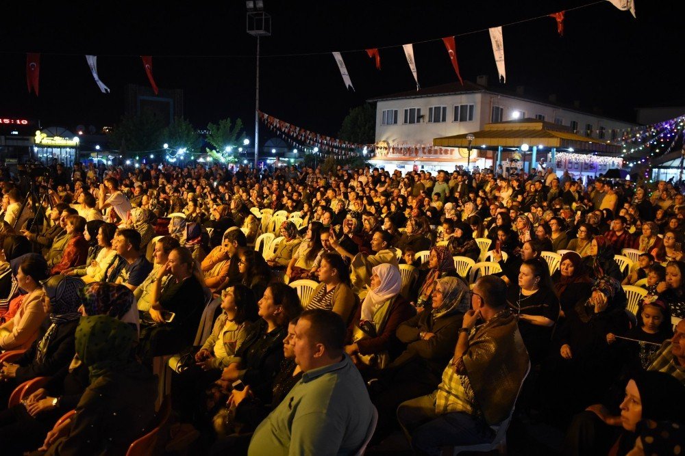 Çan Belediyesi’nden 19 Mayıs’a özel Esat Kabaklı konseri