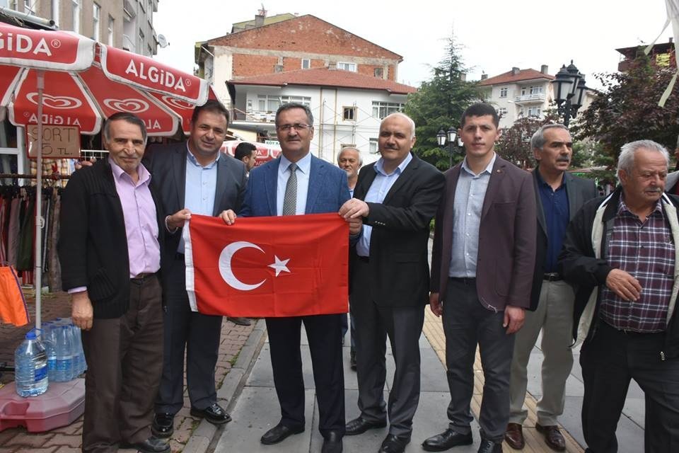 AK Parti heyetinden Kızılcahamam’da esnaf ziyareti