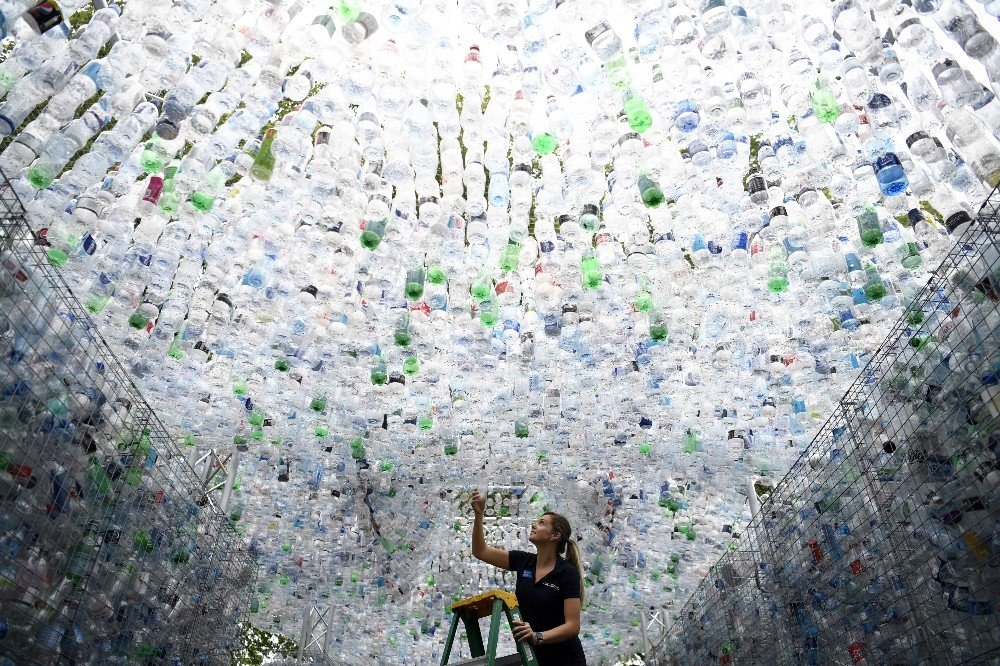 15 bin atık plastik şişeyle “atık farkındalığı” çalışması