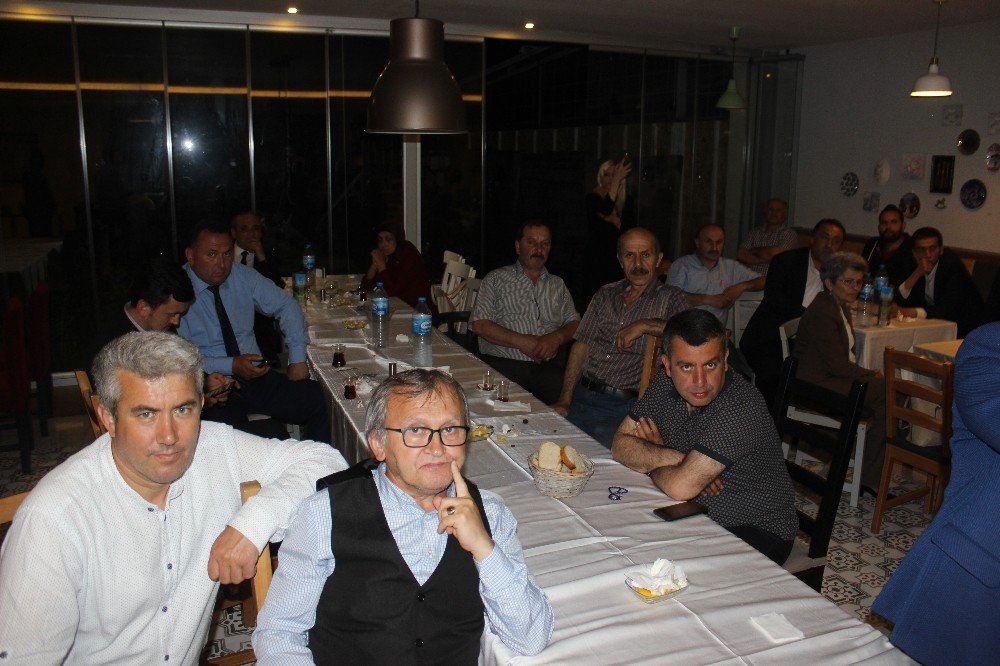 Giresun’da MHP’liler iftar yemeğinde bir araya geldi