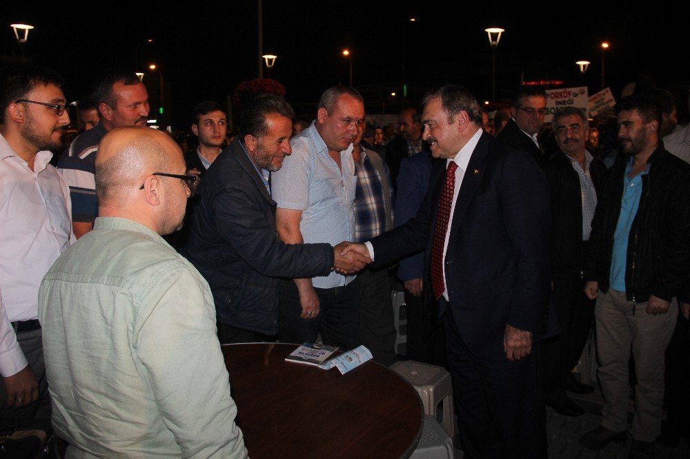 Bakan Eroğlu açılış ve temel atma törenine katıldı, Konyalılarla sahur yaptı