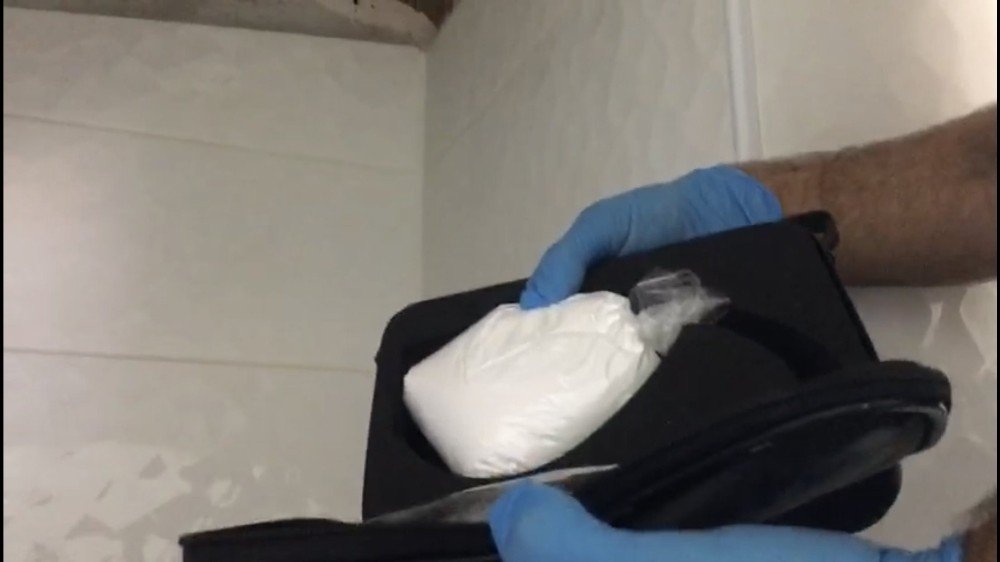 İstanbul’da günlük kiralık evde yarım milyon değerinde “kokain” ele geçirildi