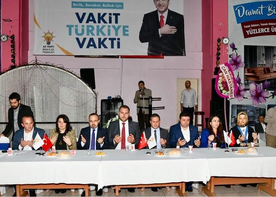 AK Partili Turan, Biga İlçe Teşkilatının iftar programına katıldı