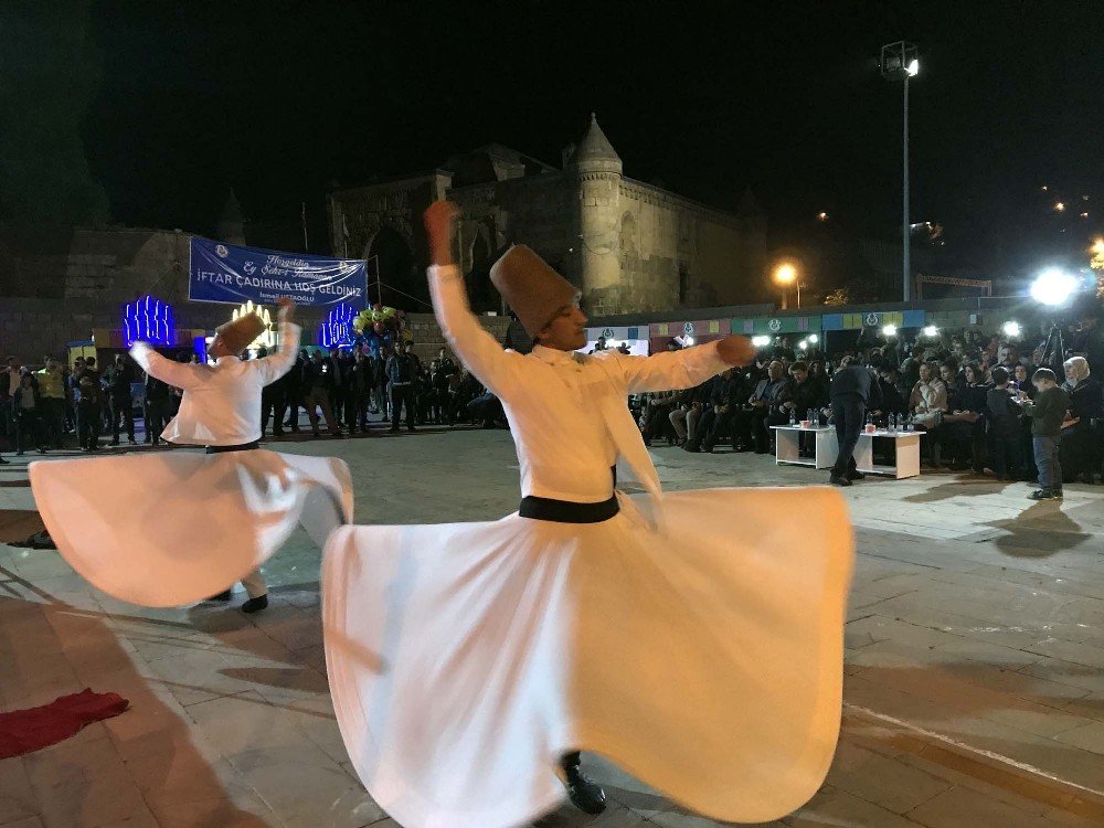 Bitlis’te tarihi mekanda Ramazan etkinliği