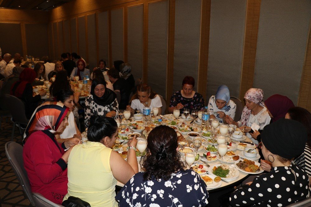MFA çalışanları ile iftarda buluştu