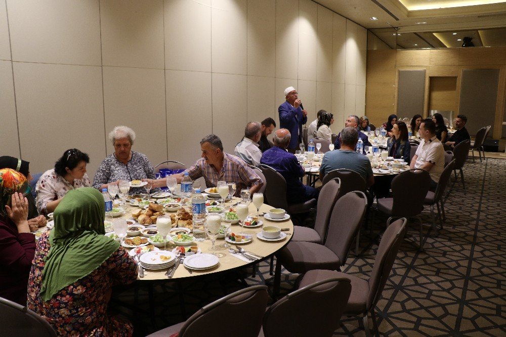 MFA çalışanları ile iftarda buluştu