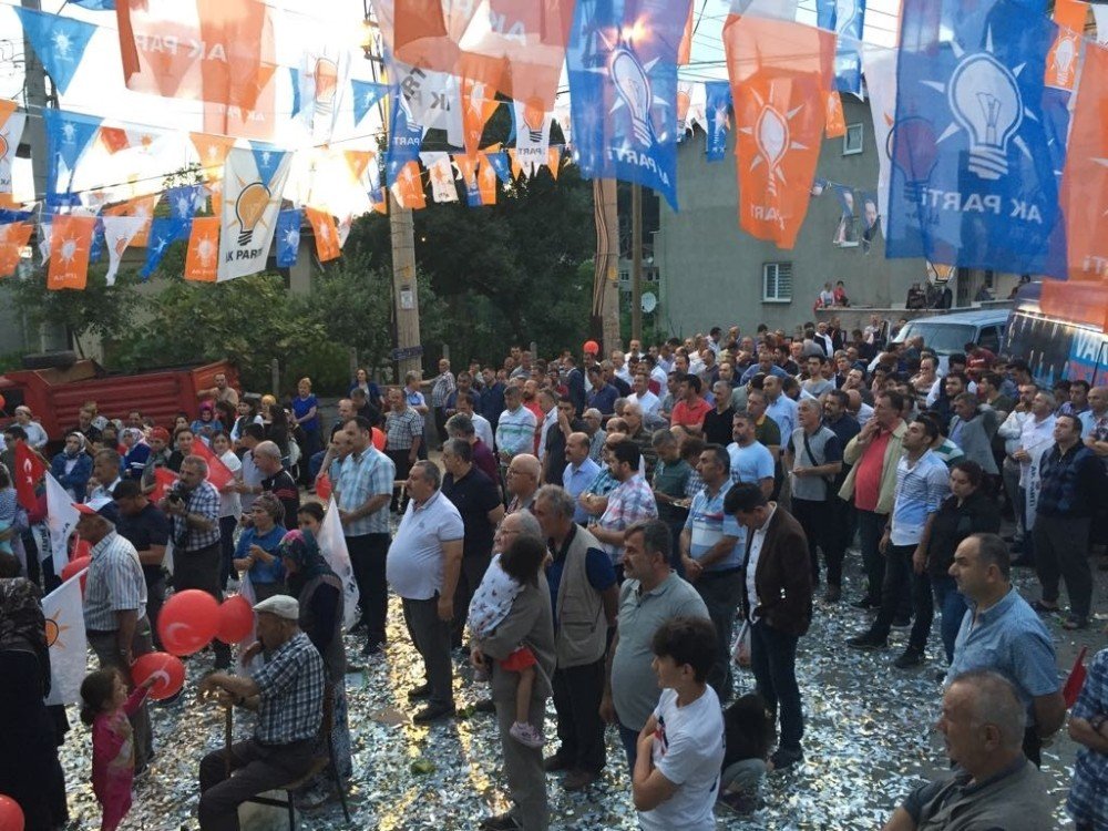 AK Parti Mithatpaşa Mahallesinde gövde gösterisi yaptı