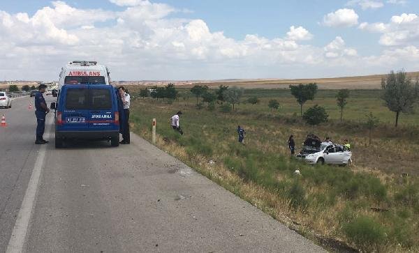 Konya'da takla atan otomobil şarampole yuvarlandı