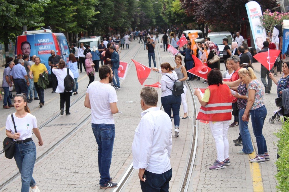 Eskişehir’den demokratik seçim manzaraları