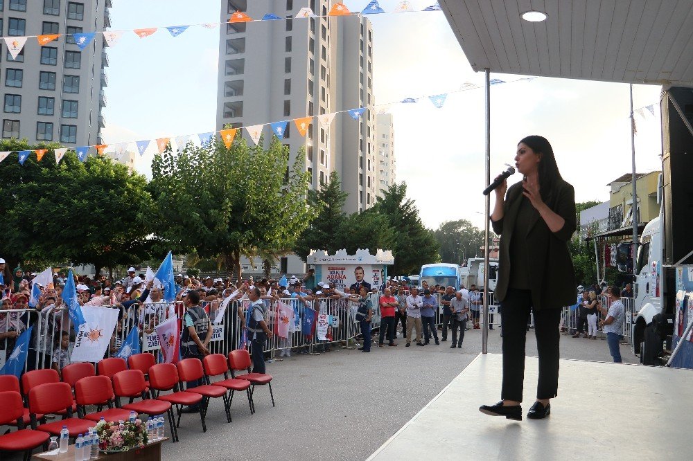 Bakan Çelik ve Bakan Sarıeroğlu mahalle mitingde halka seslendi