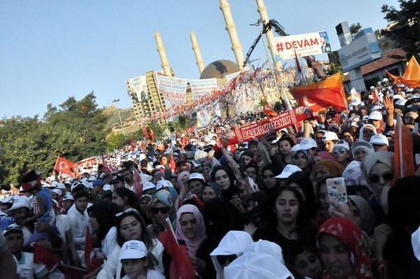 Cumhurbaşkanı Erdoğan: Şu anda Kandil'e biniyoruz (2)