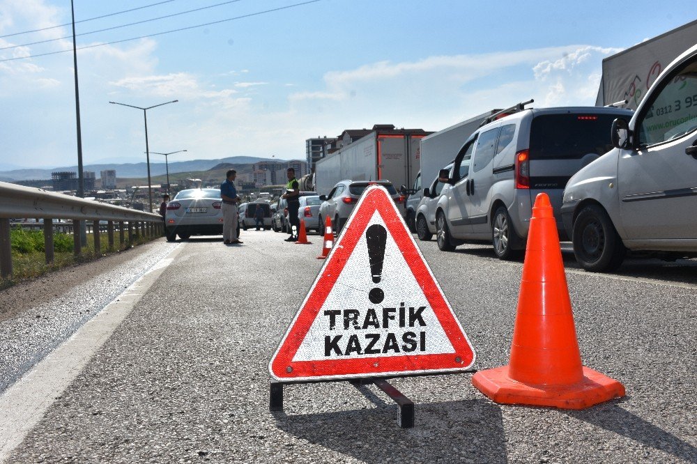 Kırıkkale’de 11 araç birbirine girdi: 11 yaralı