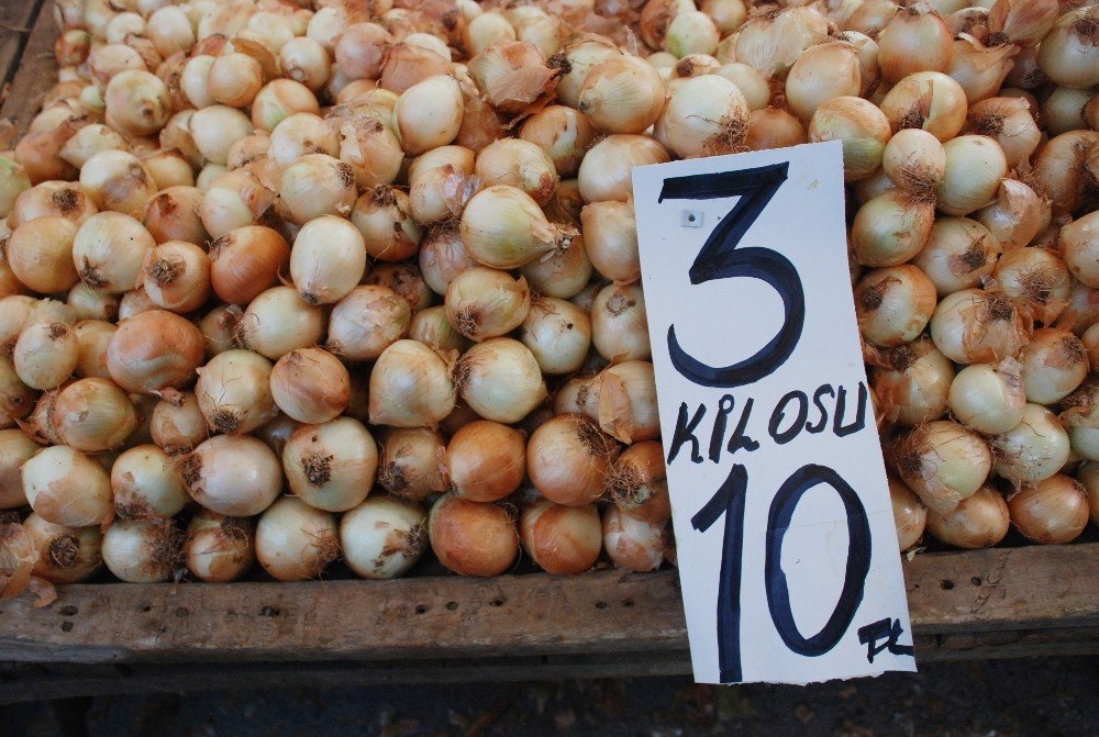 Tokat’ta patates 2 lira, soğan 3 liradan satılıyor