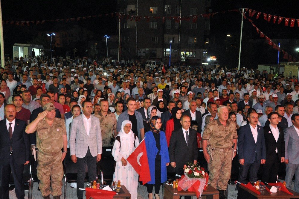 Şırnak’ta demokrasi nöbetine binlerce kişi katıldı