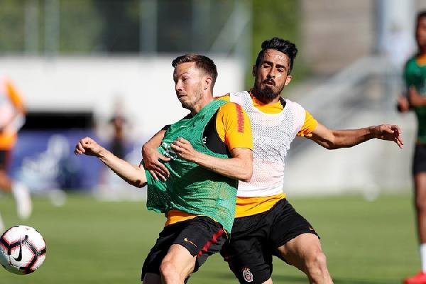Galatasaray, Montrö'deki ilk çalışmasını yaptı