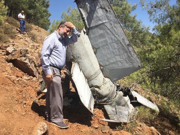 Nurdağı'nda rokete ait olduğu değerlendirilen enkaz bulundu