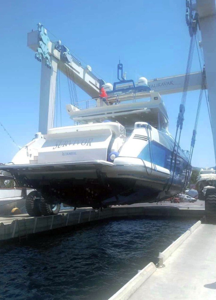 Acun Ilıcalı’nın “Survivor” isimli teknesi batma tehlikesi geçirdi