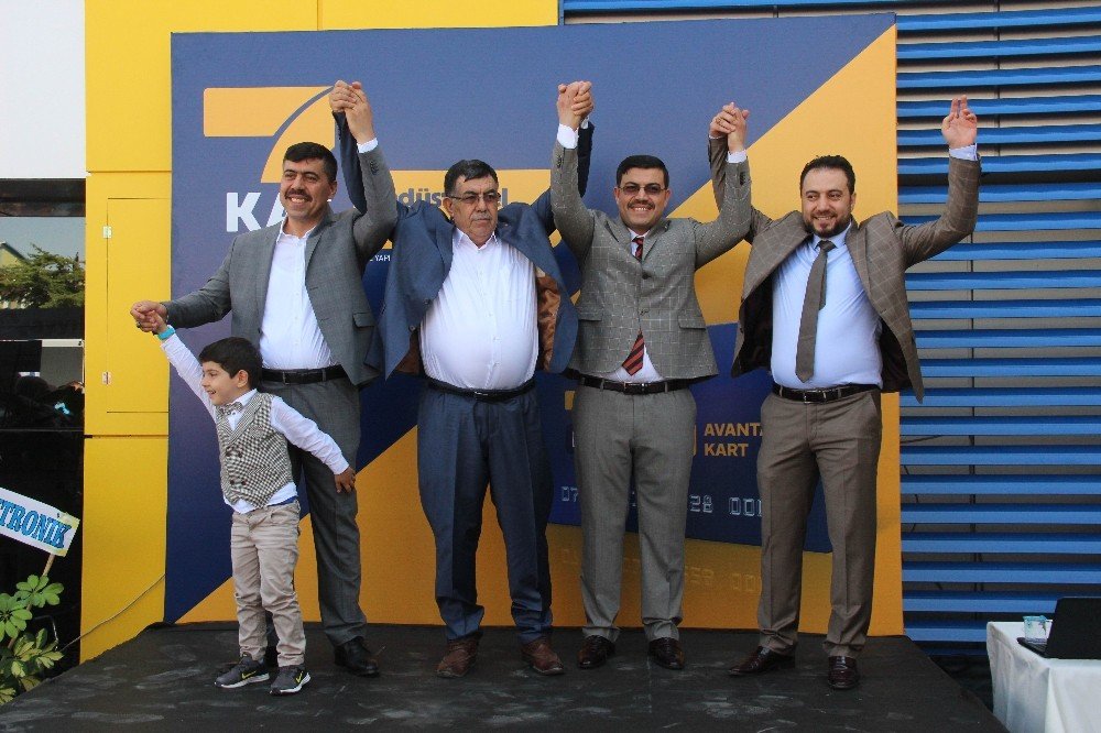 Konya’nın en büyük endüstriyel yapı marketi açıldı