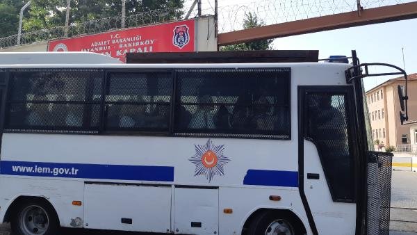 Adnan Oktar soruşturması: Tutuklanan kadınlar Bakırköy Cezaevi'ne getirildi