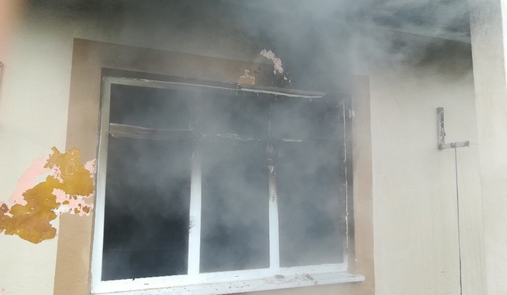 Bafra’da ev yangını korkuttu