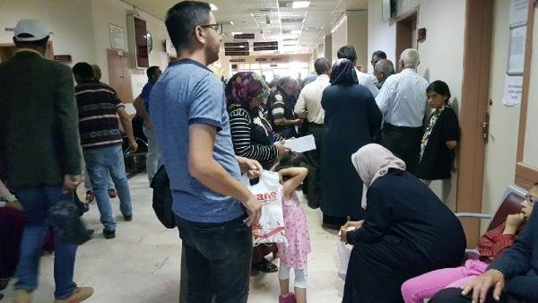 Suşehri'nde zehirlenme şüphesiyle hastaneye gelenlerin sayısı 750'ye ulaştı