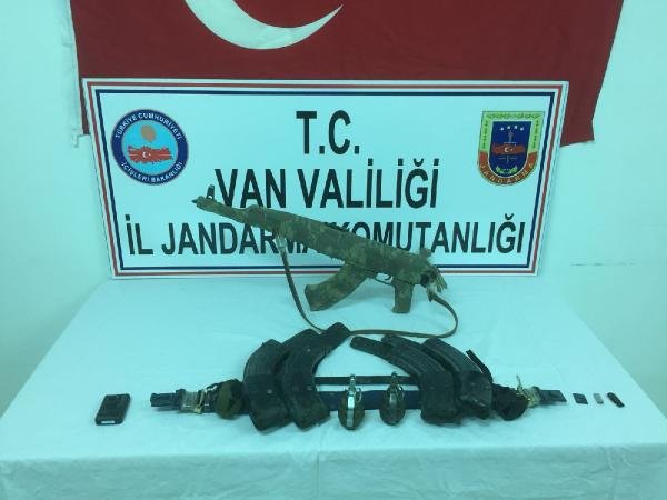 Van'da PKK'nın silah ve mühimmatı ele geçirildi