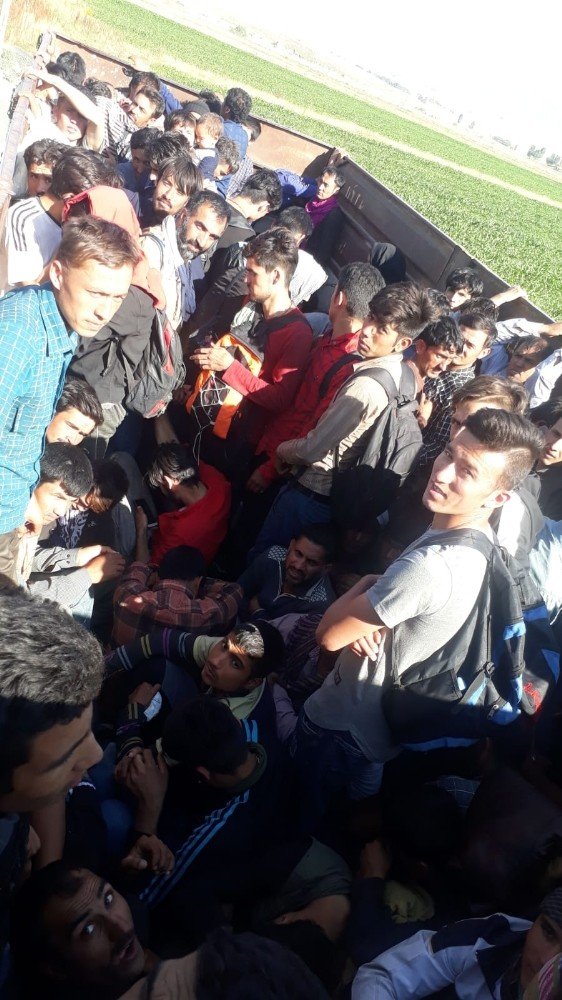 Erzurum’da 131 kaçak göçmen yakalandı