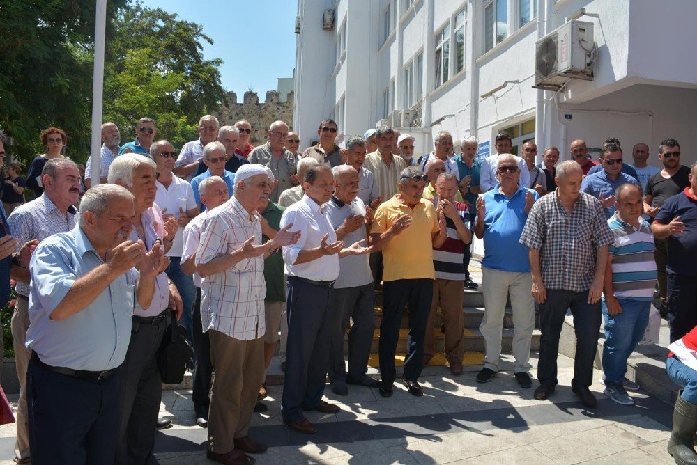 Sinop Belediyesi yeni itfaiye aracını tanıttı
