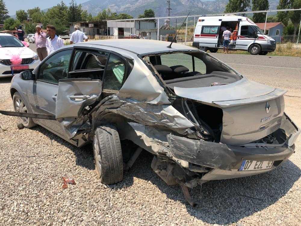 Seydikemer trafik kazası: 7 yaralı