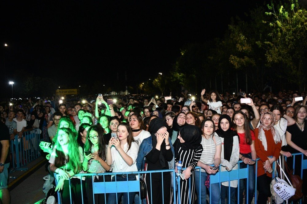 İnegöl’de Pera rüzgarı