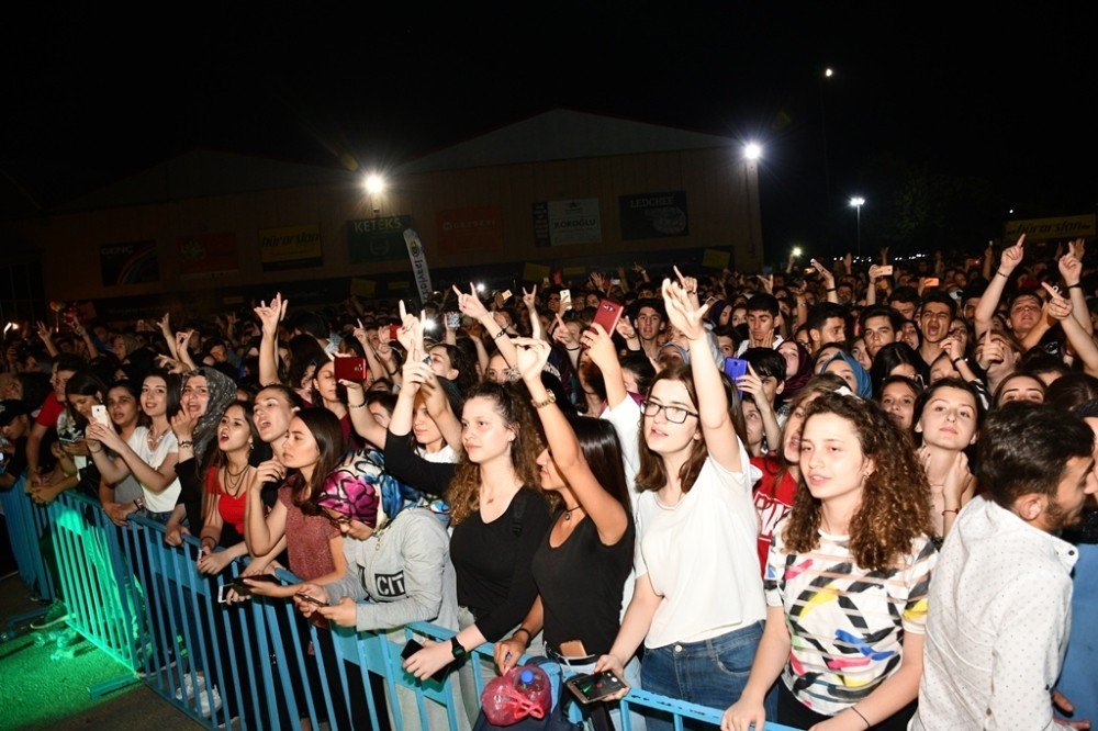 İnegöl’de Pera rüzgarı