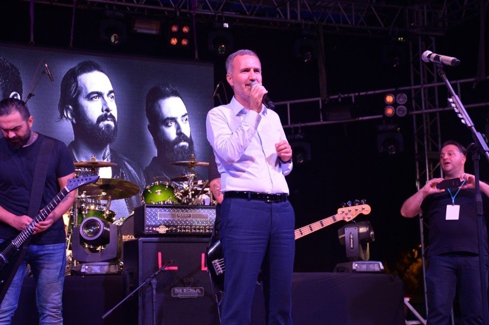 İnegöl’de Pera rüzgarı