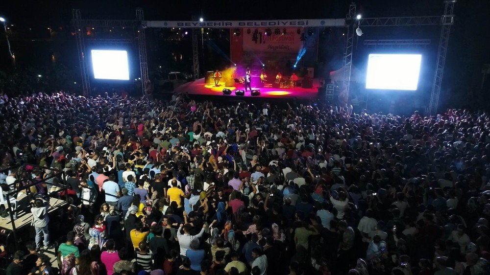 Beyşehir’de Hüseyin Kağıt konseri
