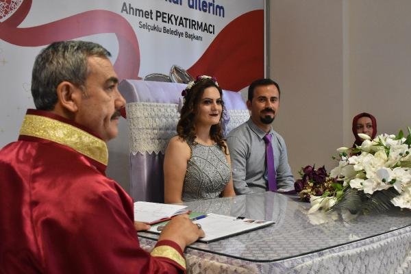 Nikah tarihi unutulmasın diye 8.8.2018'i seçtiler