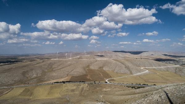 Konya'da rüzgar enerjisiyle, On binlerce konutun elektrik ihtiyacı karşılanacak