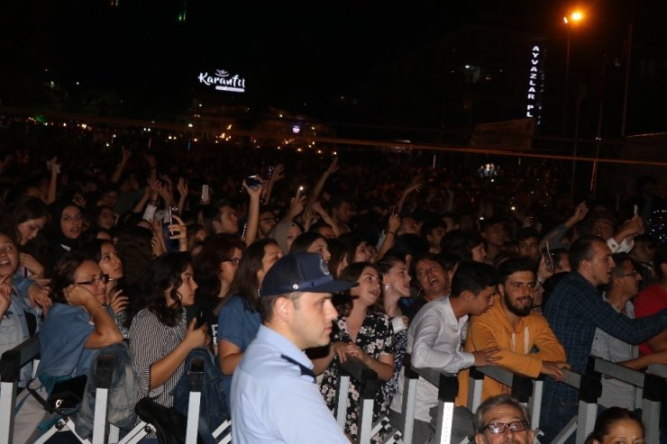 Altın Safran kapanışı Fettah Can ile yaptı