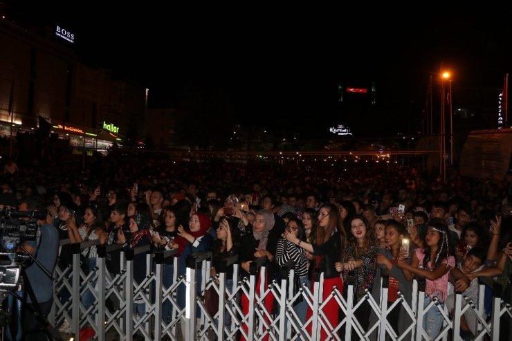 Altın Safran kapanışı Fettah Can ile yaptı
