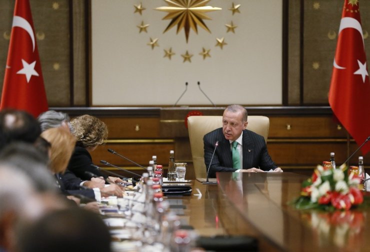 Cumhurbaşkanı Erdoğan, ABD’li şirketlerin Türkiye temsilcilerini kabul etti