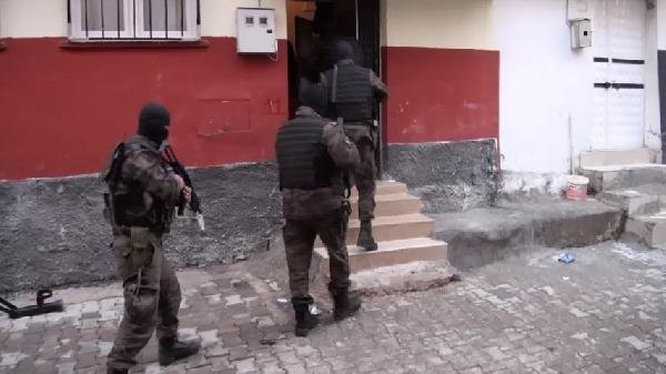 Viranşehir'de tefeci operasyonu: 15 gözaltı